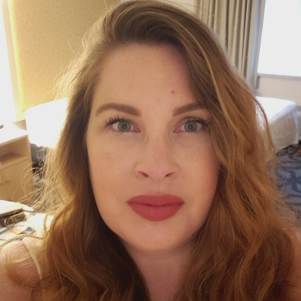 Meet your Posher, Andrea